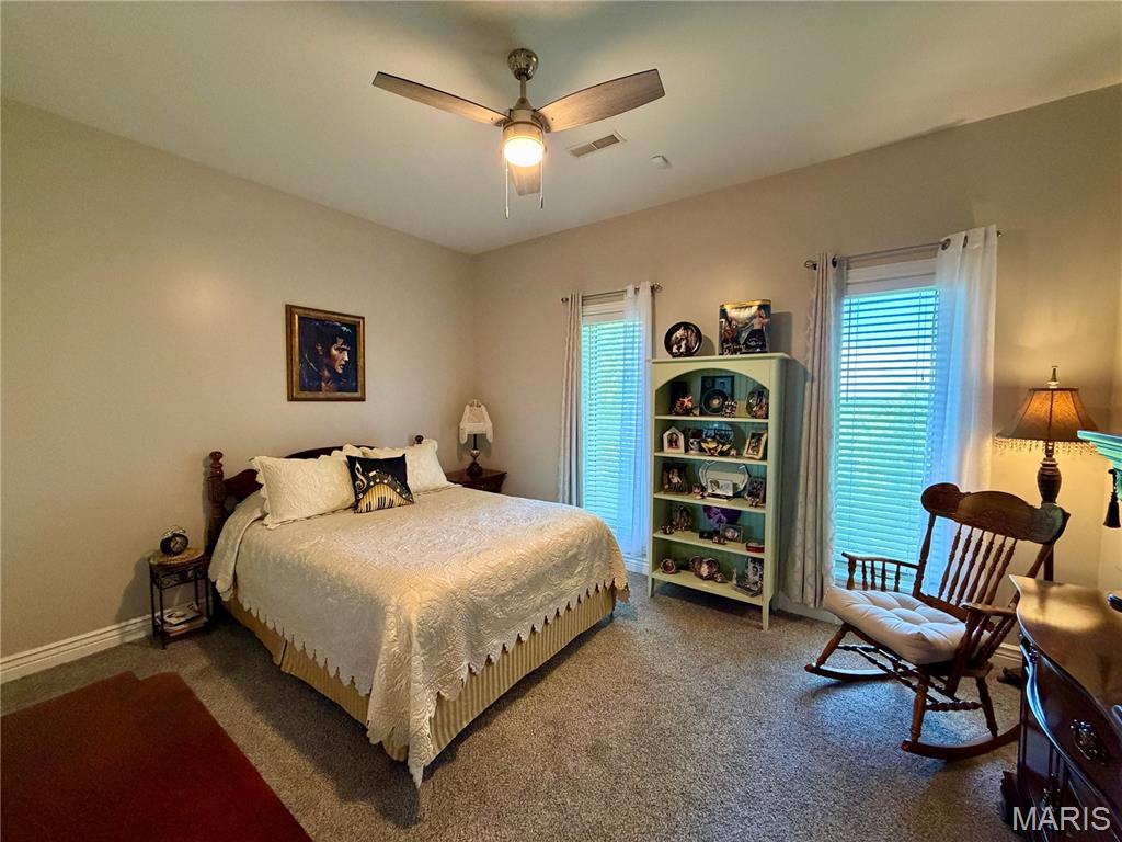 120 El Rancho Drive Property Photo 40
