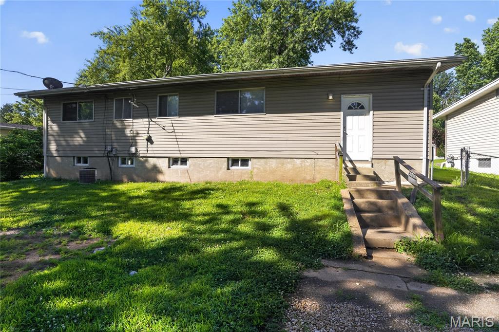 10226 Green Valley Drive Property Photo 4