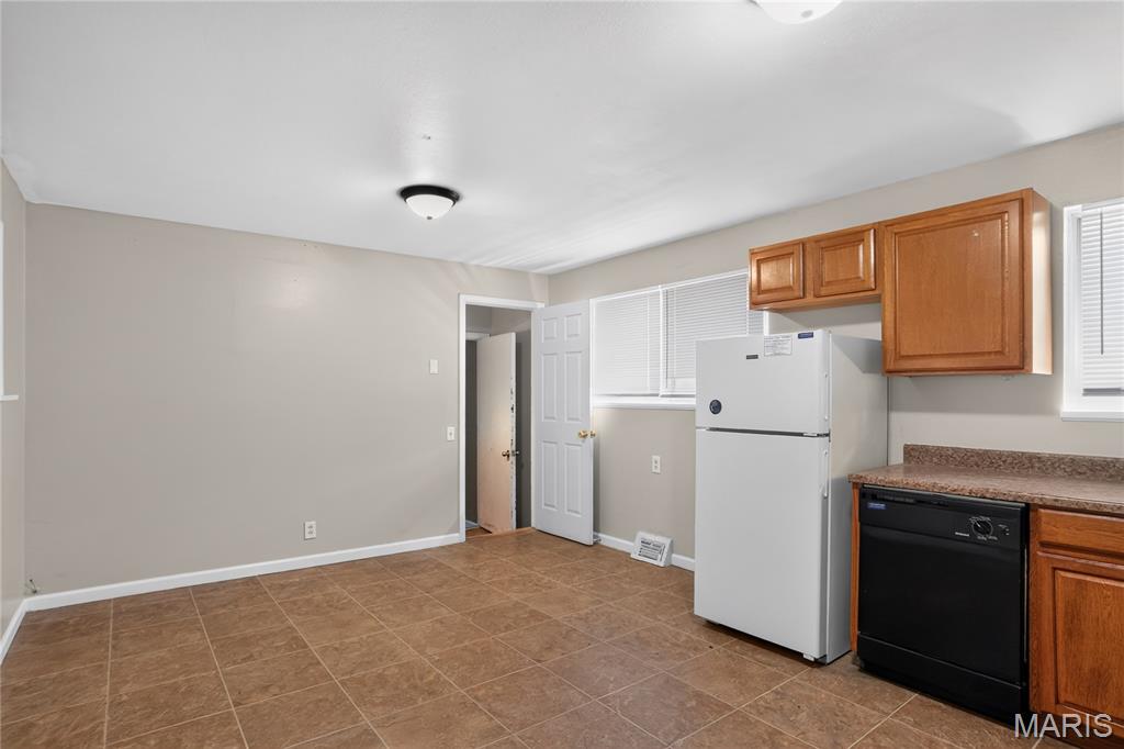 10226 Green Valley Drive Property Photo 7