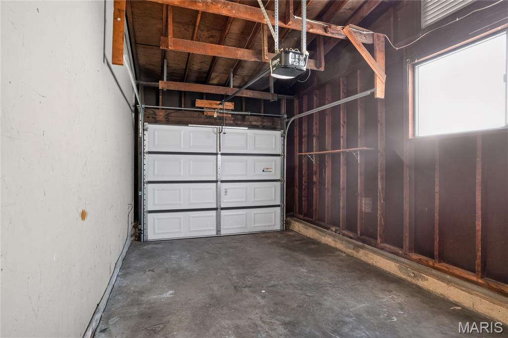10226 Green Valley Drive Property Photo 20