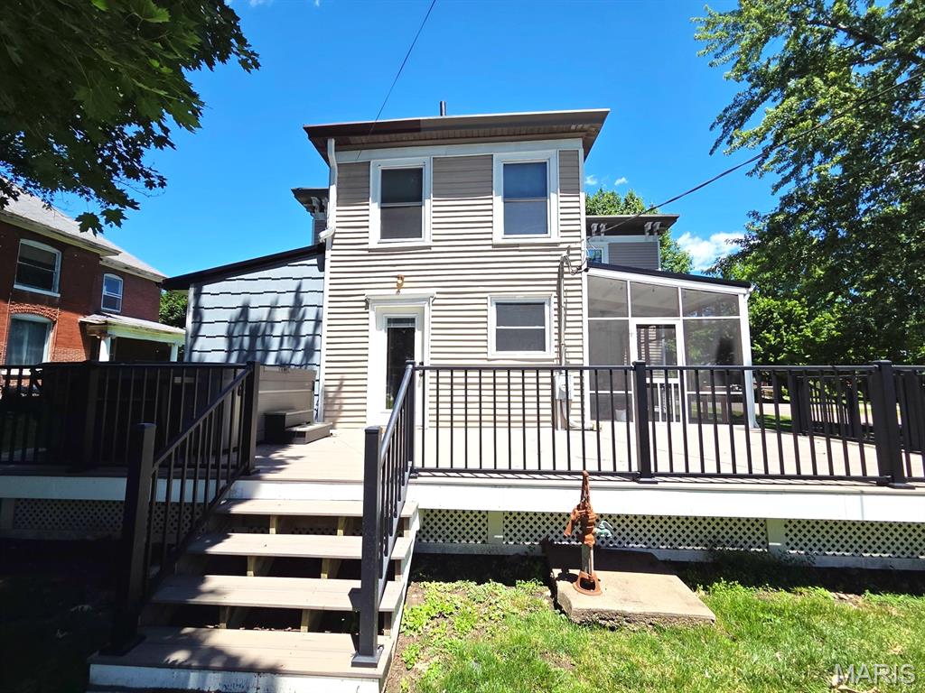 801 College Street Property Photo 6