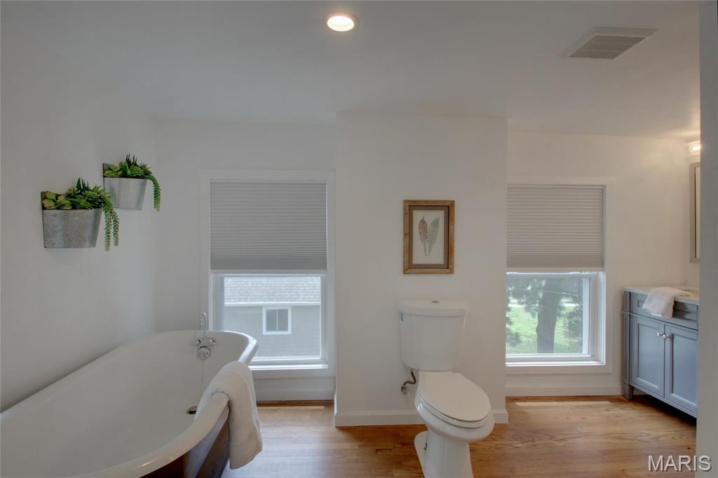 801 College Street Property Photo 28
