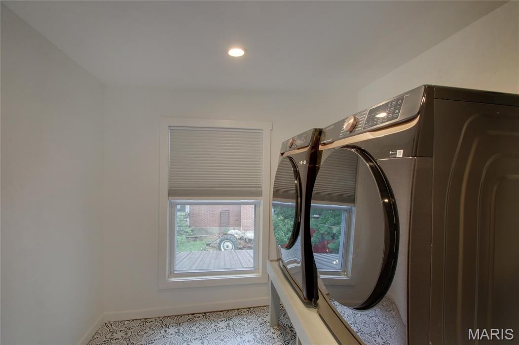 801 College Street Property Photo 29