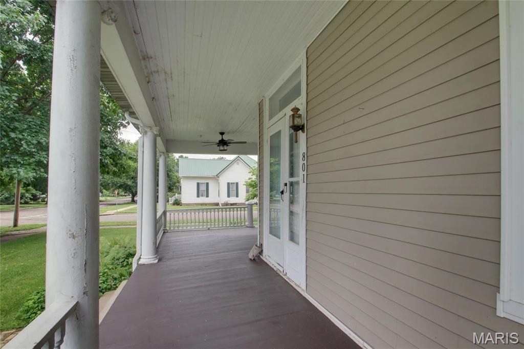801 College Street Property Photo 39