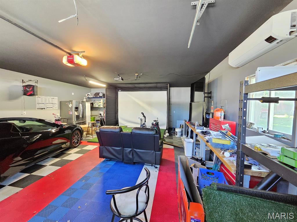 801 College Street Property Photo 47