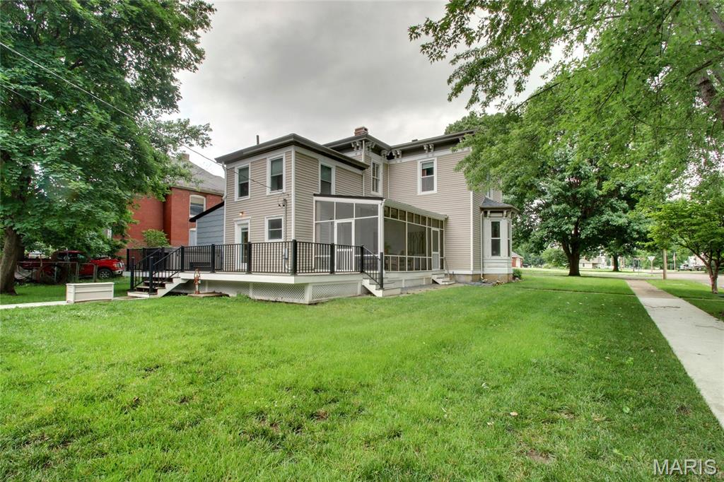 801 College Street Property Photo 52