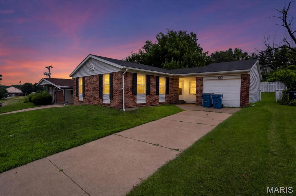 2583 Robley Drive Property Photo 2