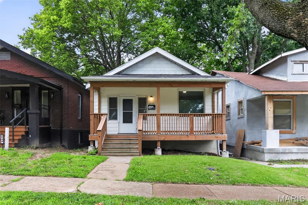 6510 Julian Avenue Property Photo 1