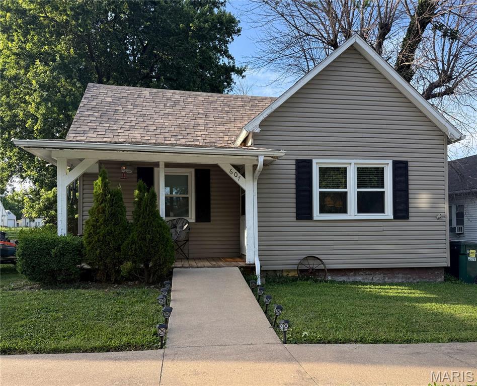 607 E Hickory Property Photo 1