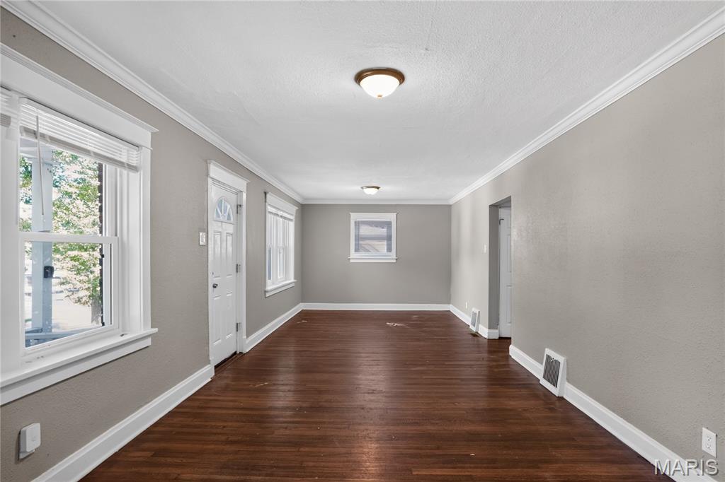 18 S Barat Avenue Property Photo 5