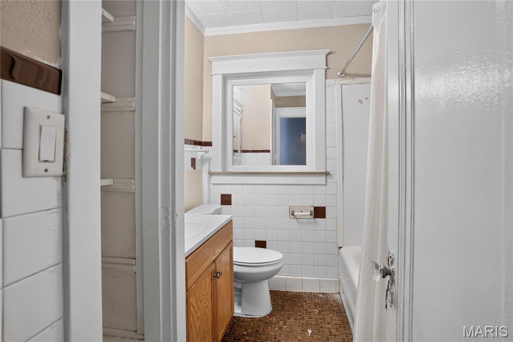 18 S Barat Avenue Property Photo 16