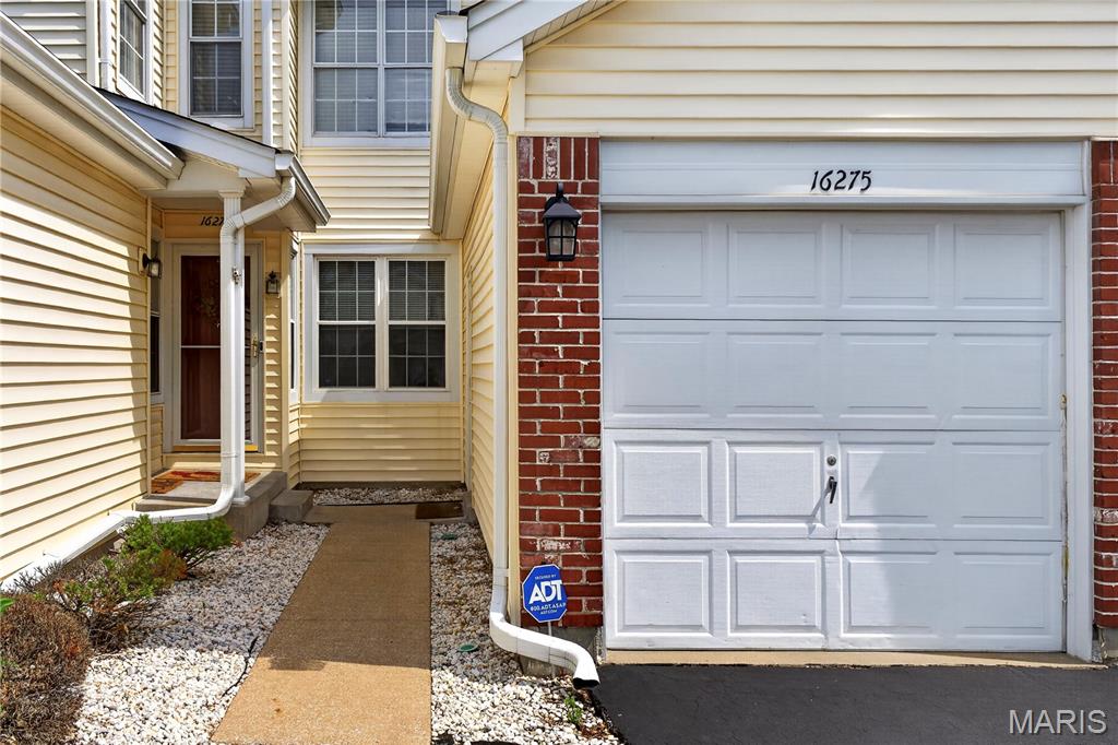 16275 Rose Wreath Lane Property Photo 3
