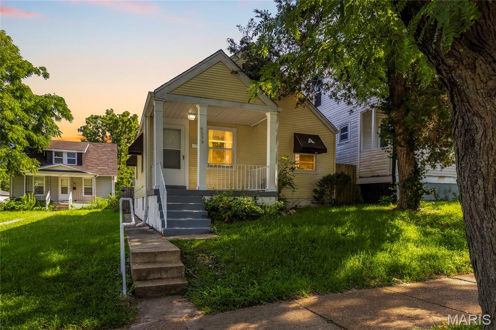 6539 Etzel Avenue Property Photo 1