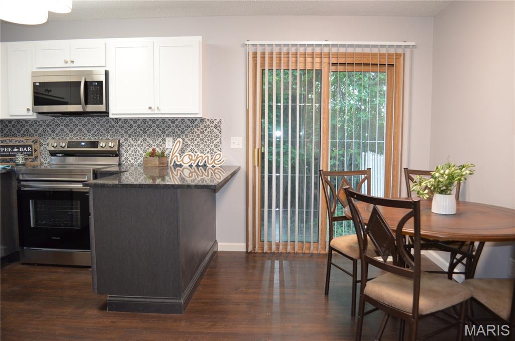 11824 Sologne Court Property Photo 3