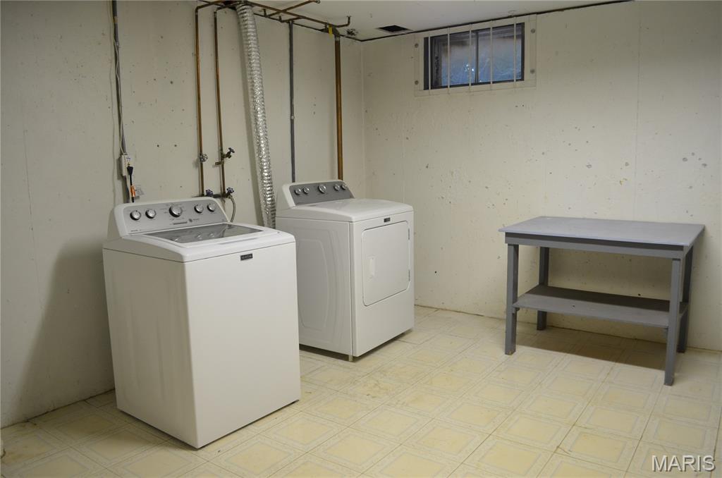 11824 Sologne Court Property Photo 8