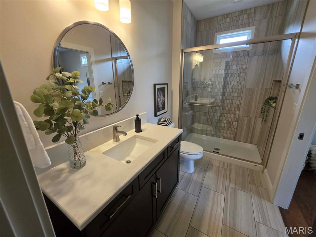 3904 Stone Hollow Lane Property Photo 5