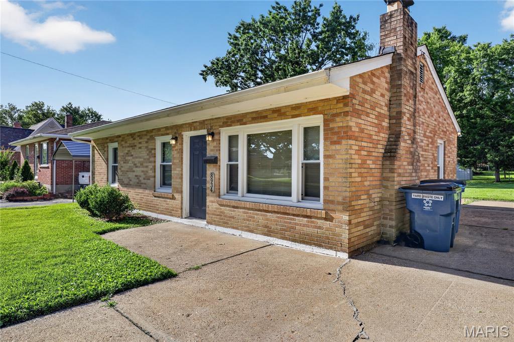 8934 Kathlyn Drive Property Photo 3