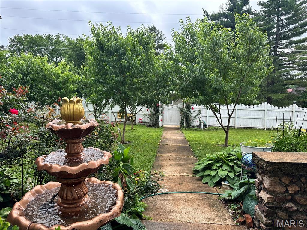 122 N Shepherd Street Property Photo 4