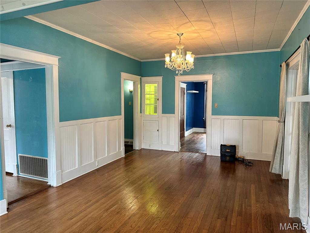 122 N Shepherd Street Property Photo 9