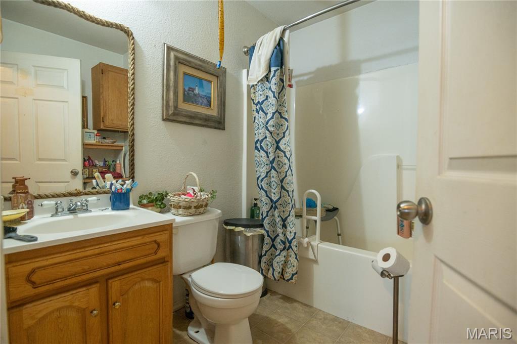 12 W Broadway Property Photo 10