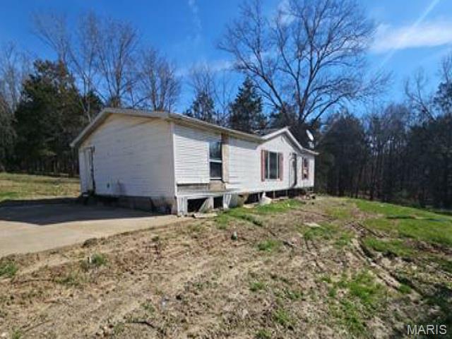 401 Hill Side Road Property Photo 2