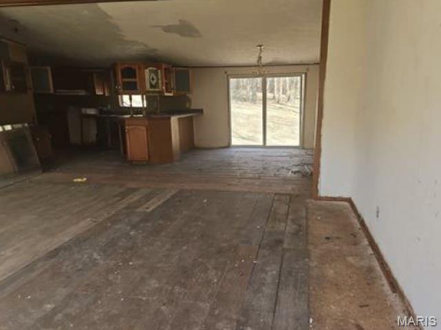 401 Hill Side Road Property Photo 5