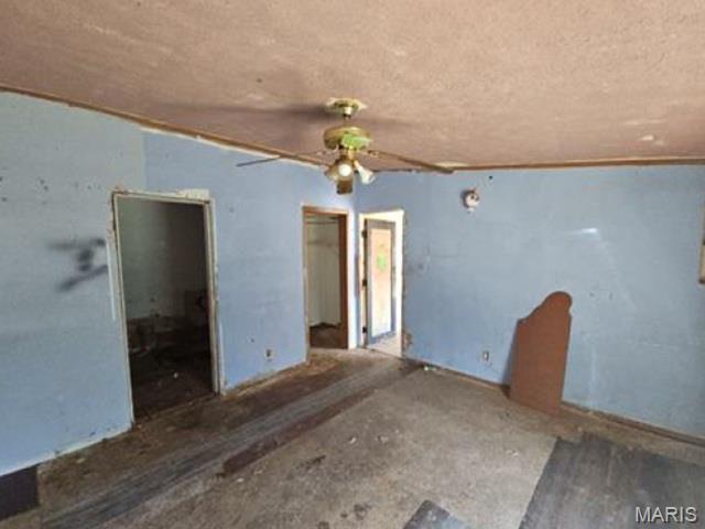 401 Hill Side Road Property Photo 9