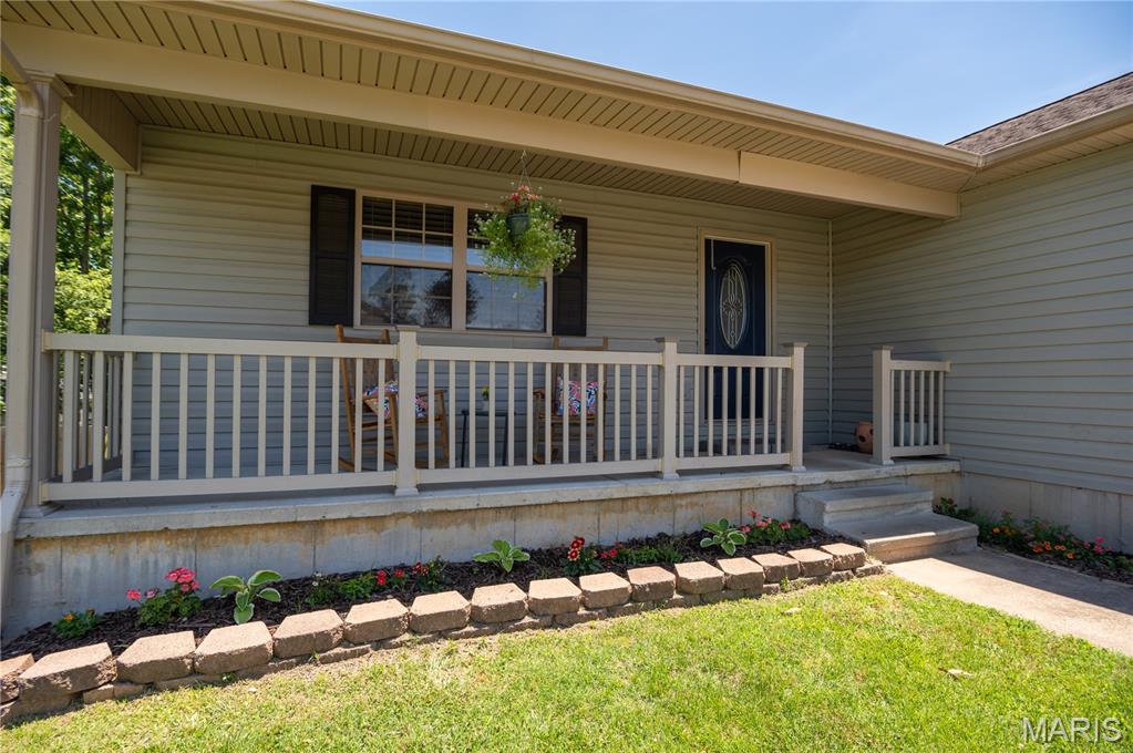 973 Sunny Valley Property Photo 3