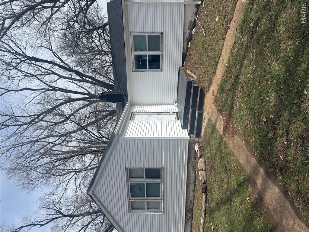 10112 Lord Drive Property Photo 1