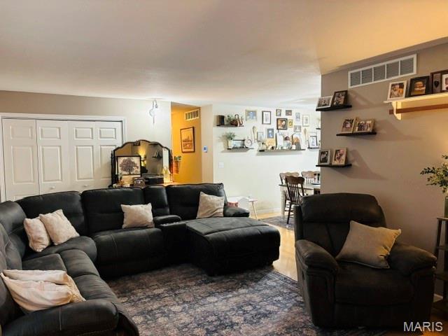 411 Ridgecrest Drive Property Photo 17