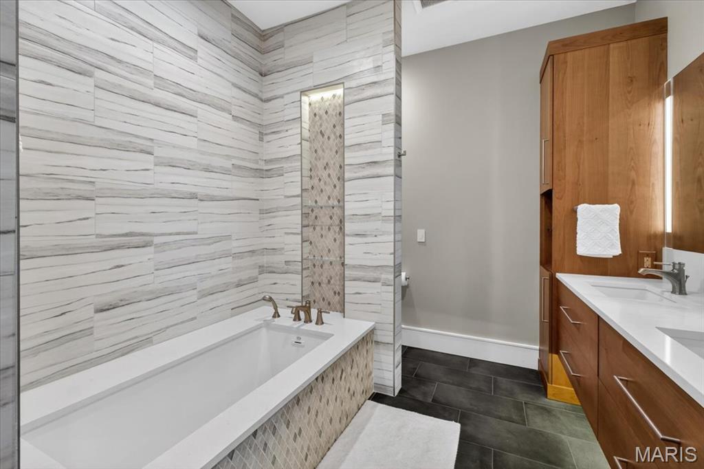 31 Brighton Way 3 Property Photo 32