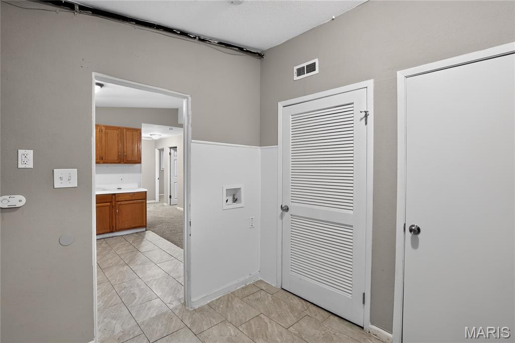 6619 Graybirch Drive Property Photo 27