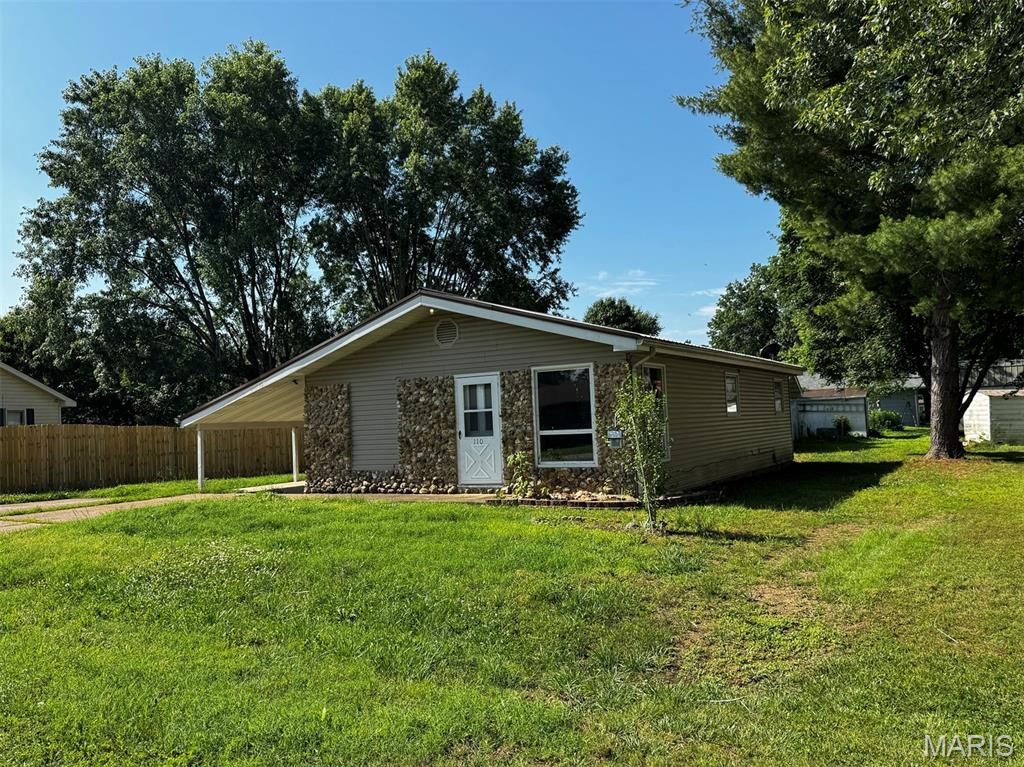 110 Navajo Street Property Photo 2