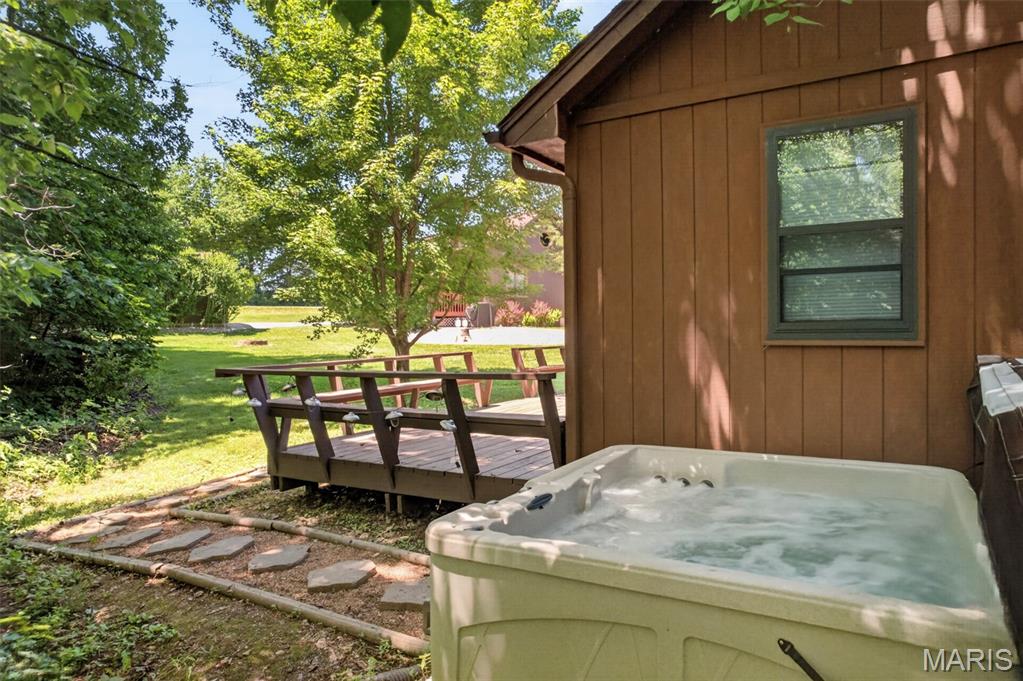 42125 Cedar Crest Place Property Photo 18