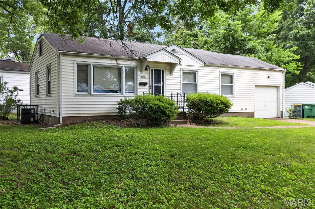 1216 Nectar Drive Property Photo 2