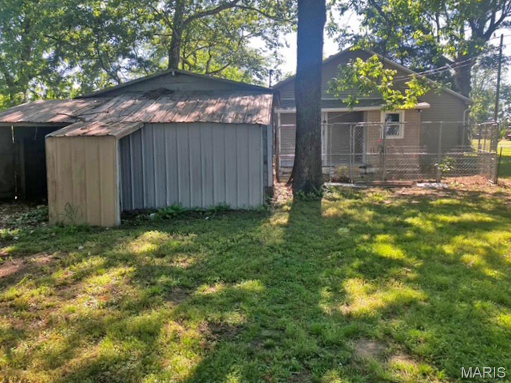 211 White Avenue Property Photo 10