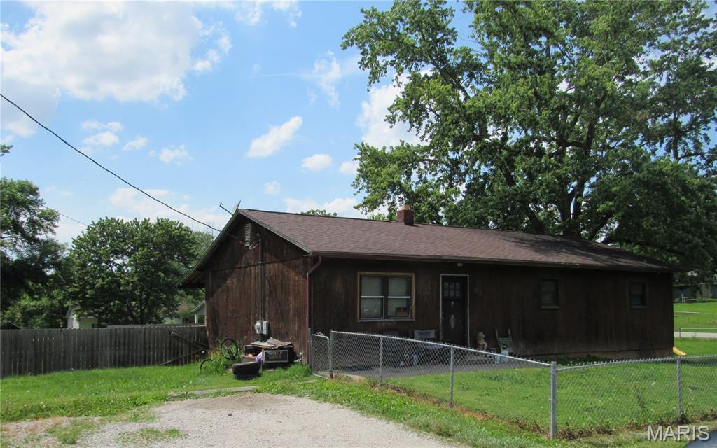 613 Truman Street Property Photo 1