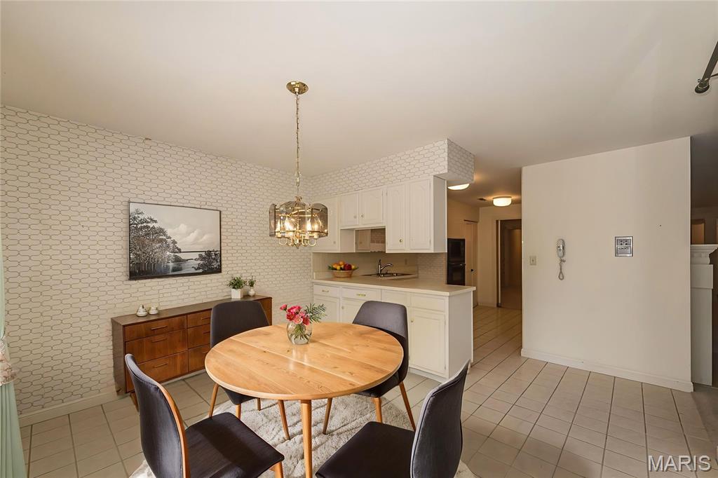 14308 Conway Meadows Court 201 Property Photo 11