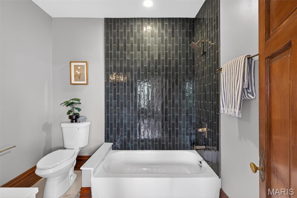 4546 Washington Boulevard Property Photo 20