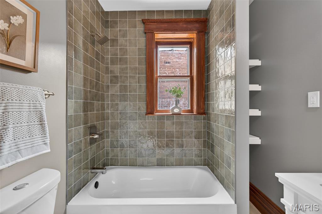 4546 Washington Boulevard Property Photo 21