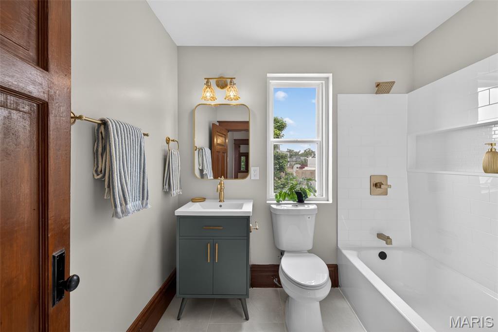 4546 Washington Boulevard Property Photo 23