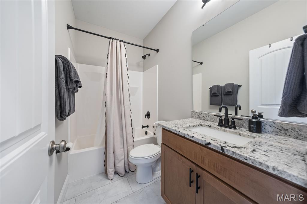 509 Spruce Hollow Court Property Photo 13