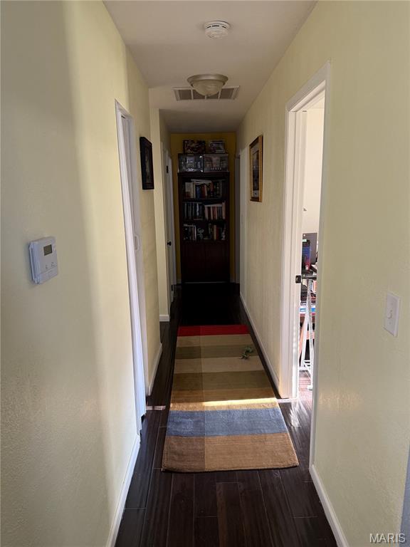 705 E Washington Avenue Property Photo 8
