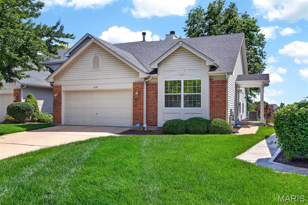 638 Hawk Run Drive 48a Property Photo 1