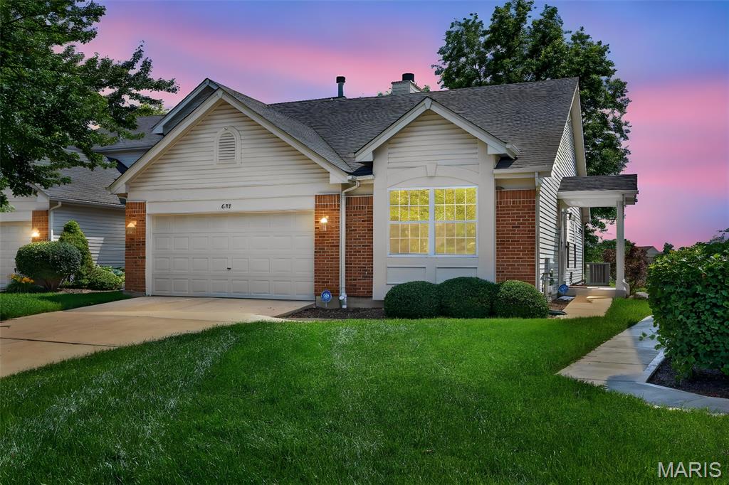 638 Hawk Run Drive 48a Property Photo 2