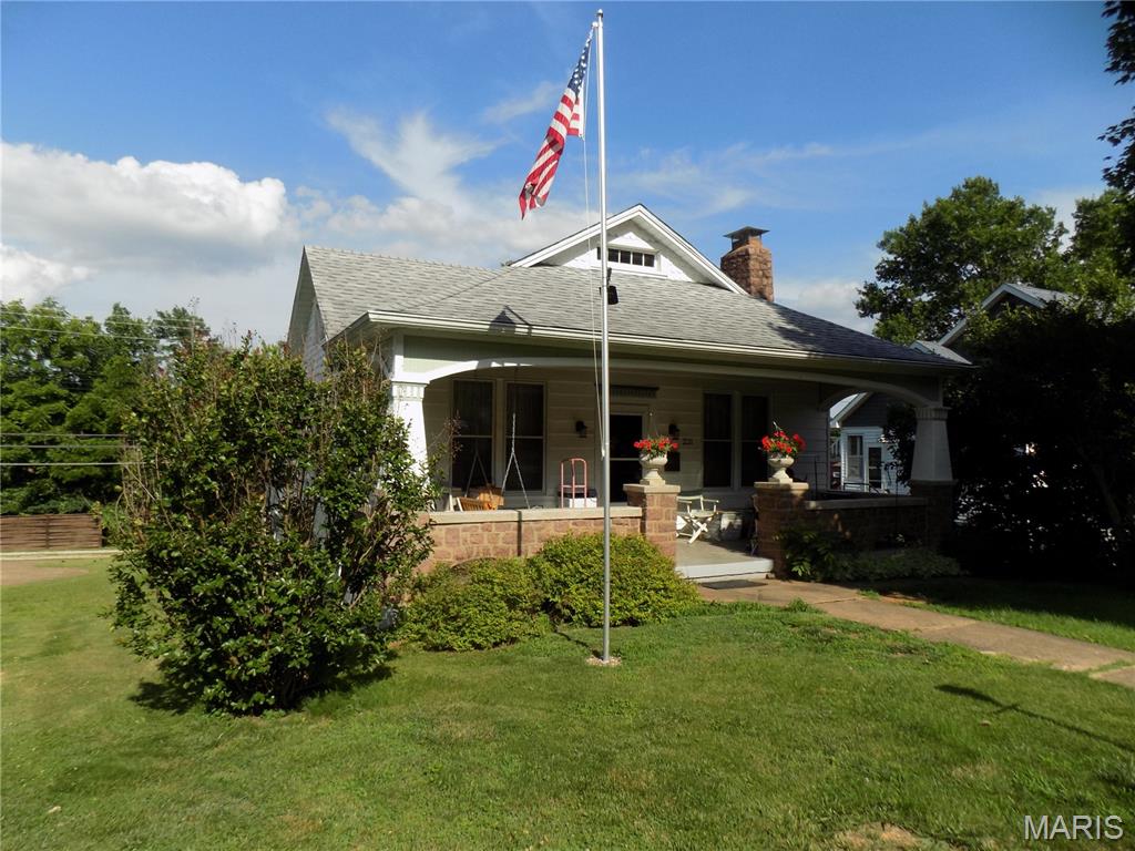 221 N Shepherd Street Property Photo 1