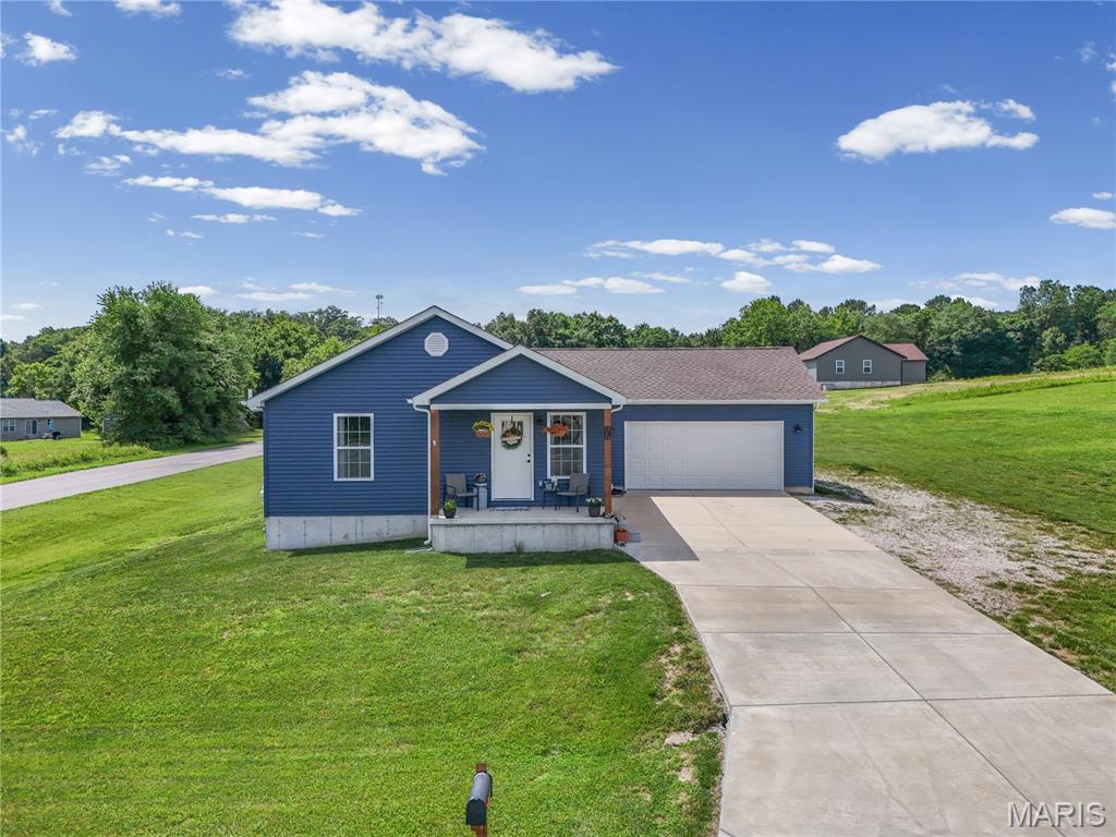 137 Calvey Brook Drive Property Photo 3