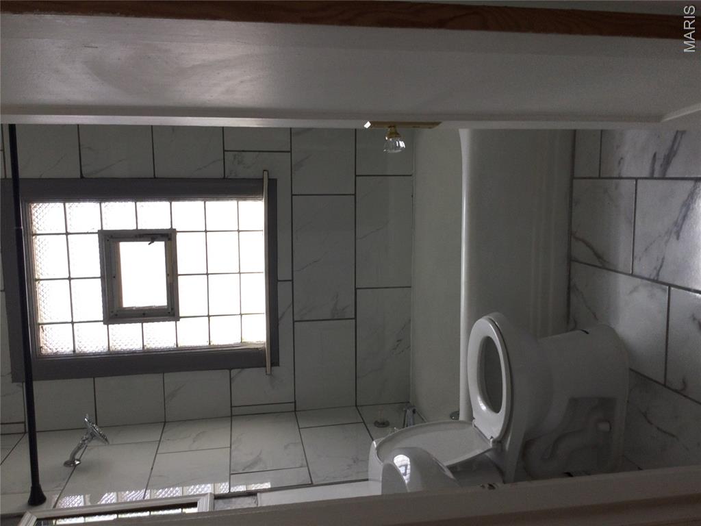 26035927 Property Photo 13