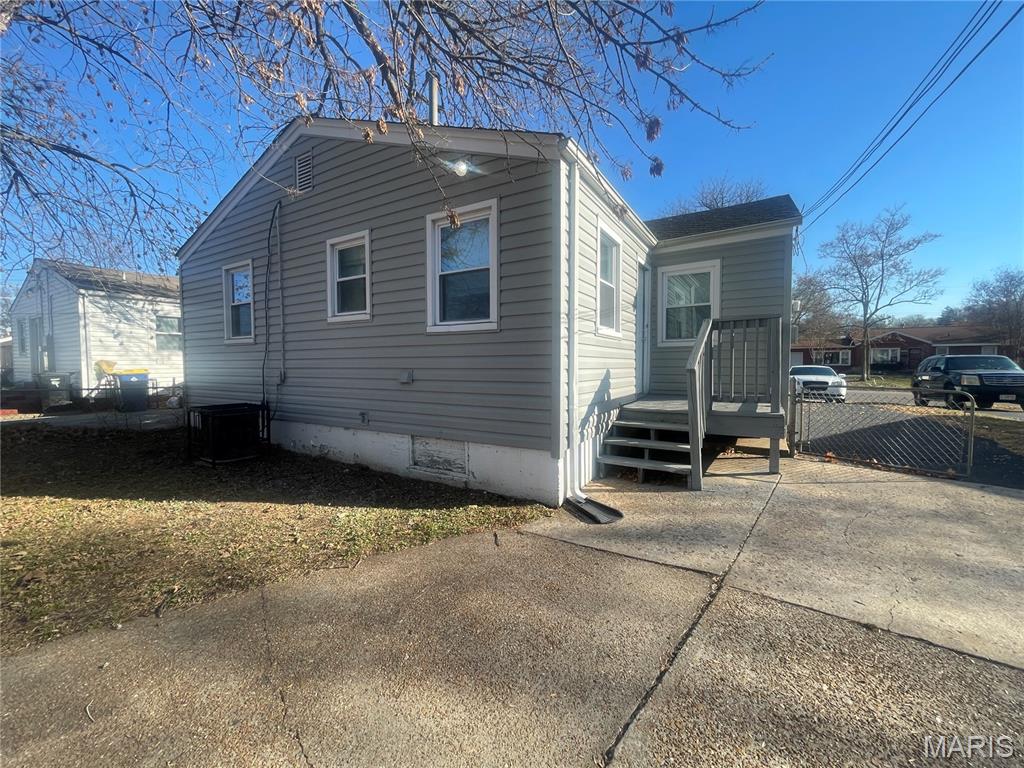 4507 Ashby Road Property Photo 4