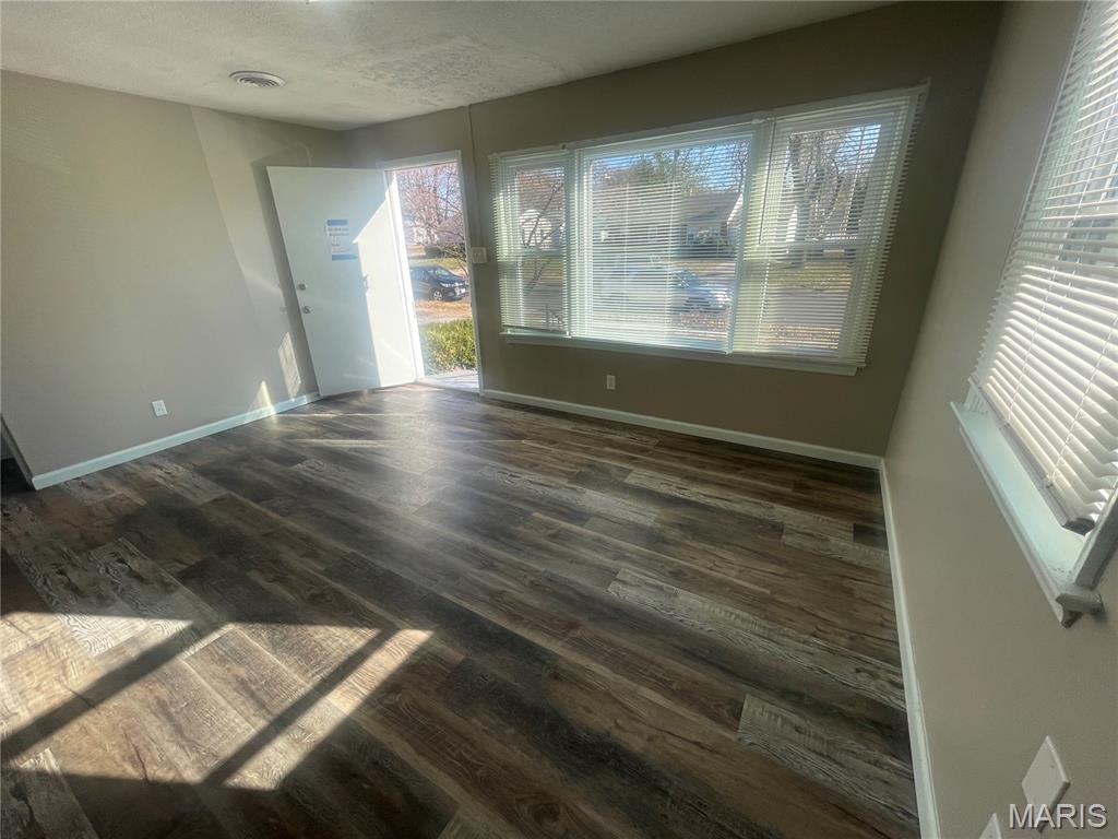 4507 Ashby Road Property Photo 6